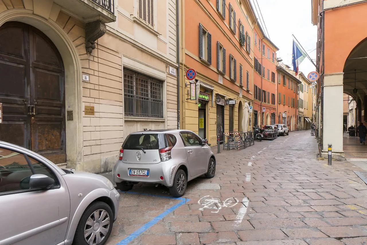 Casa Ilaria Bed & Breakfast Bologna 3*,