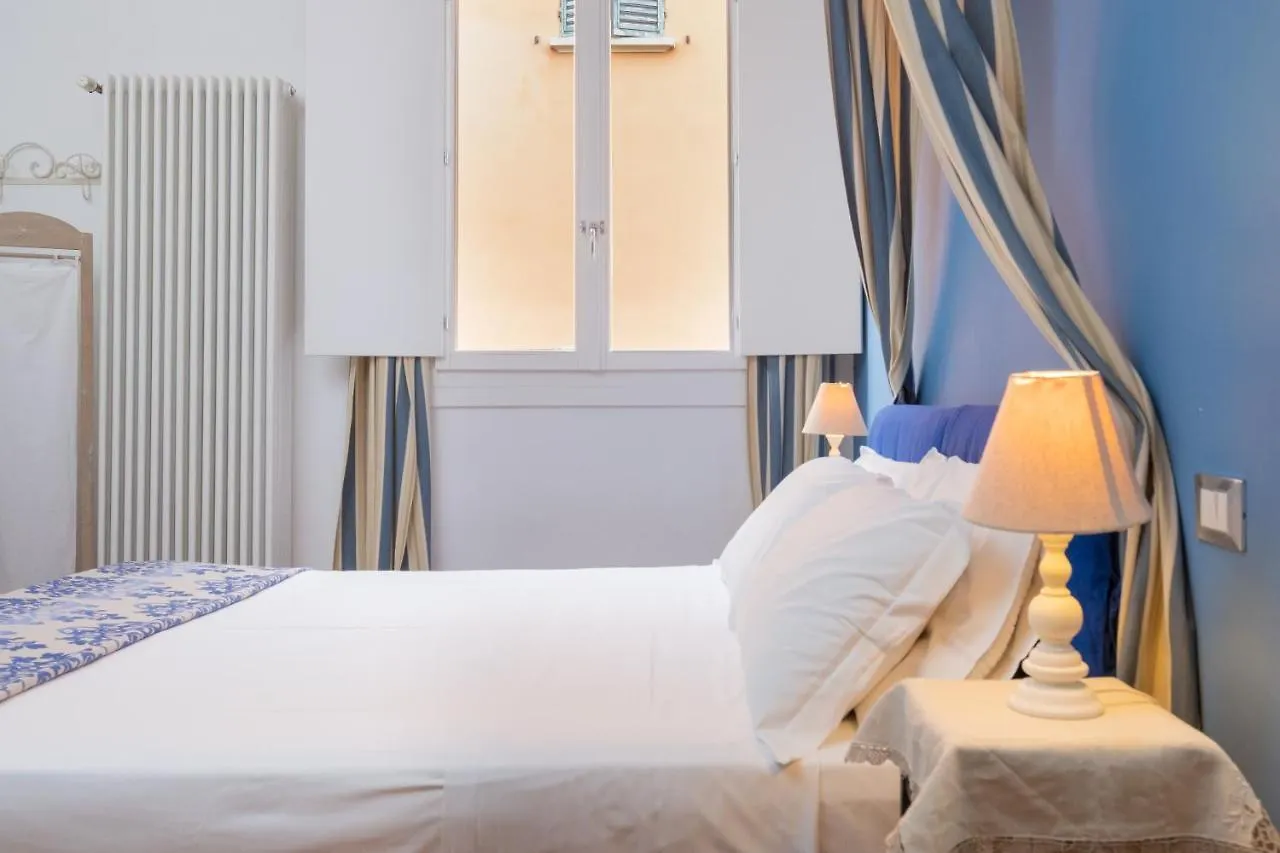 Casa Ilaria Bed & Breakfast Bologna 3*,