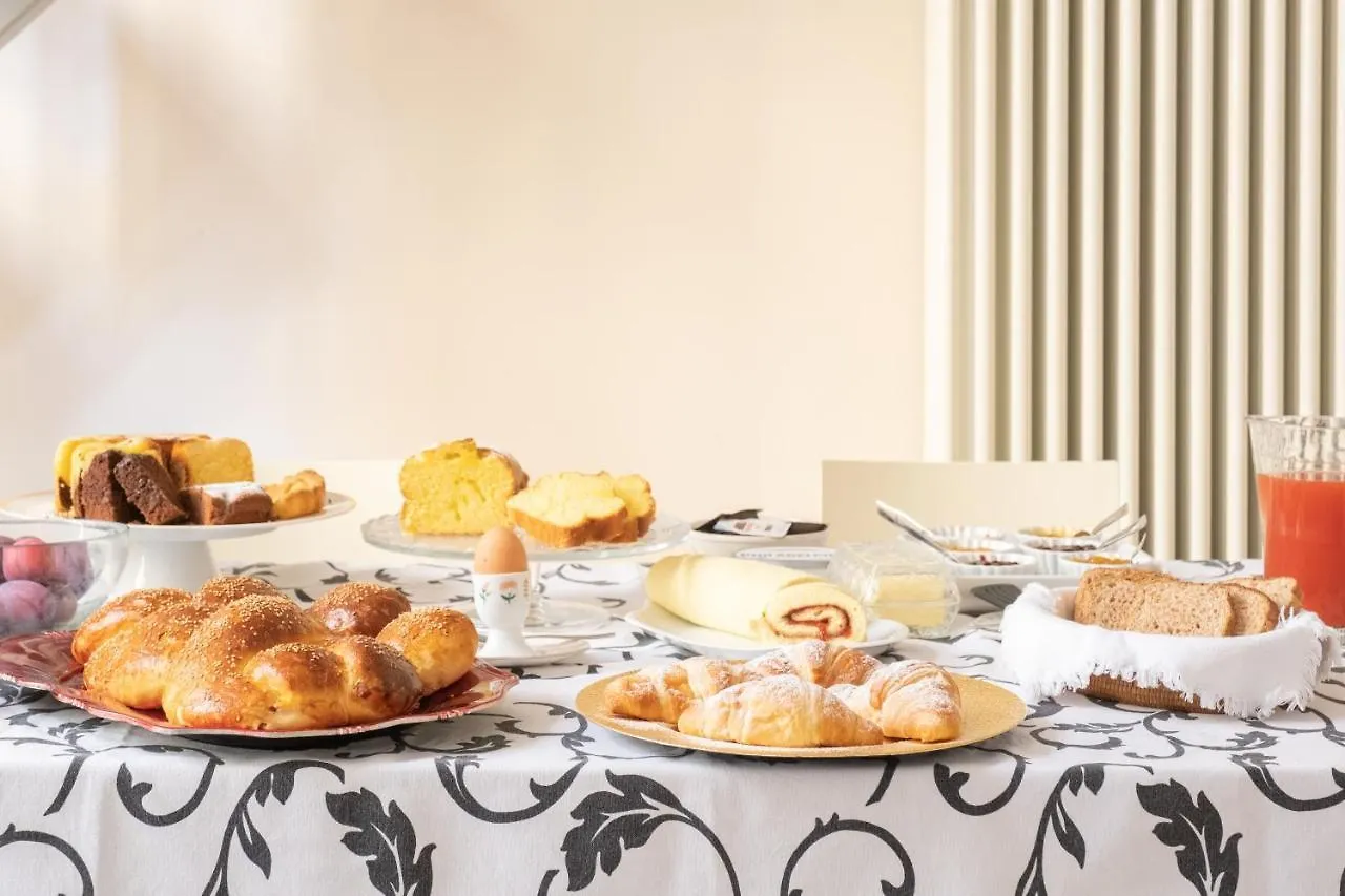 ***  Casa Ilaria Bed & Breakfast Bologna Italy